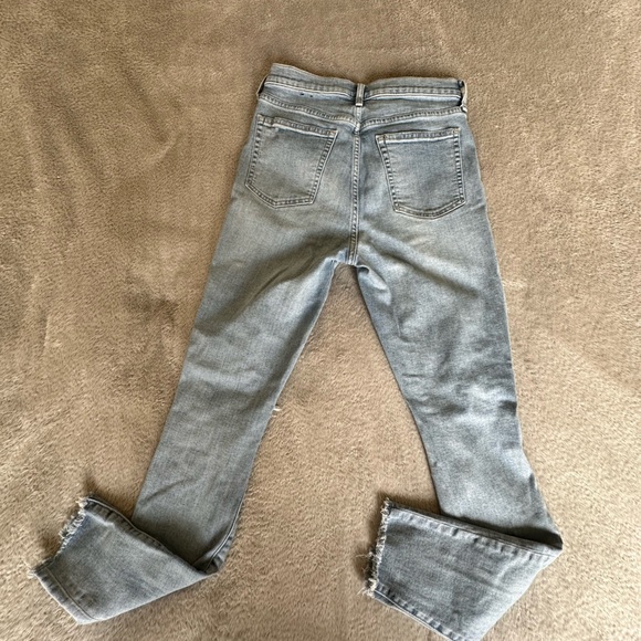 GAP Distressed True Skinny Jeans - Picture 2 of 3